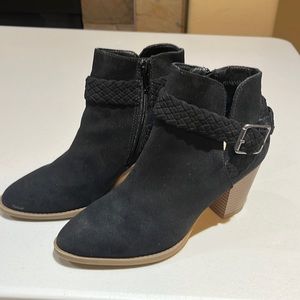 EUC Steve Madden Barbie Booties Size 6